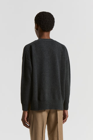 Maglia collo a V in filato di puro cashmere