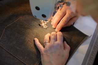 Denim con lavaggio rinse effetto sky