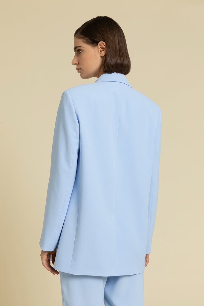 Oversize double-breasted blazer with peak lapels in fluid crepe cady  