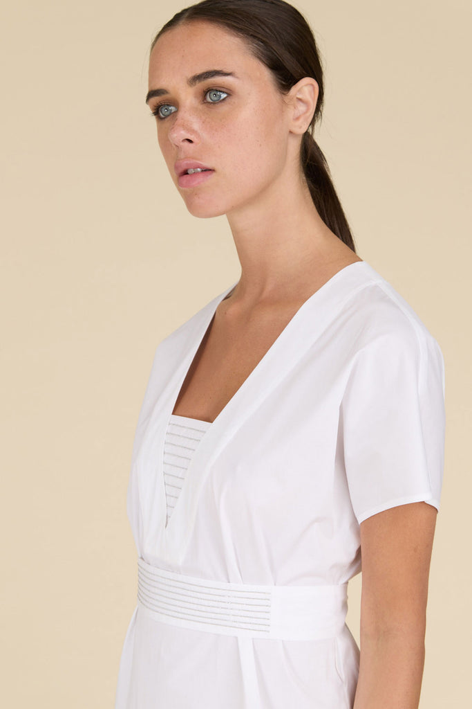 Elegant dress in light comfort cotton satin with deep V neck  