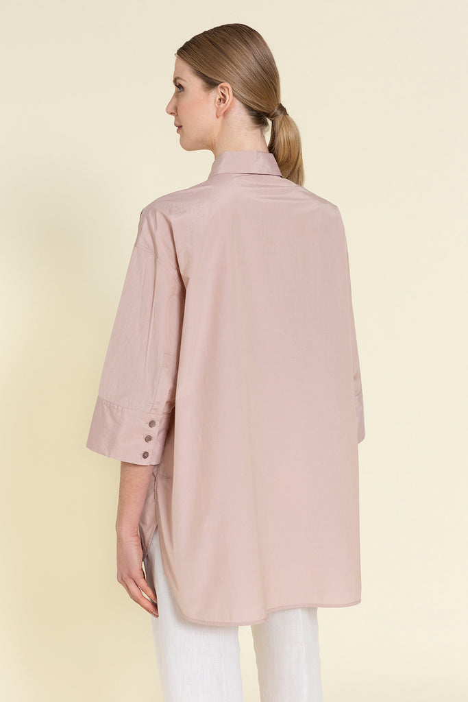 Wide shirt with 3/4 sleeves in light Vela cotton popeline  