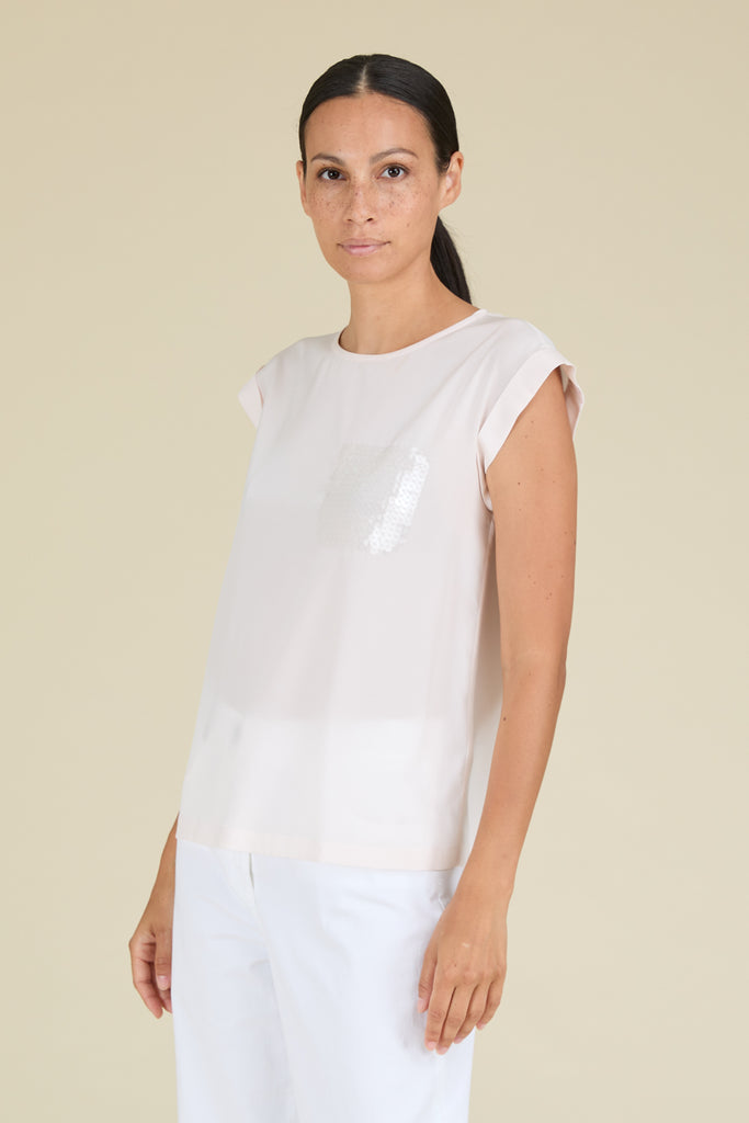Light top in silk crepe de chine with Watery embroidery  