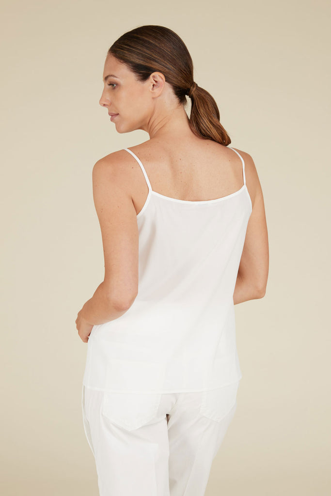 Delicate top with slim shoulder straps in comfort silk crepe de chine  