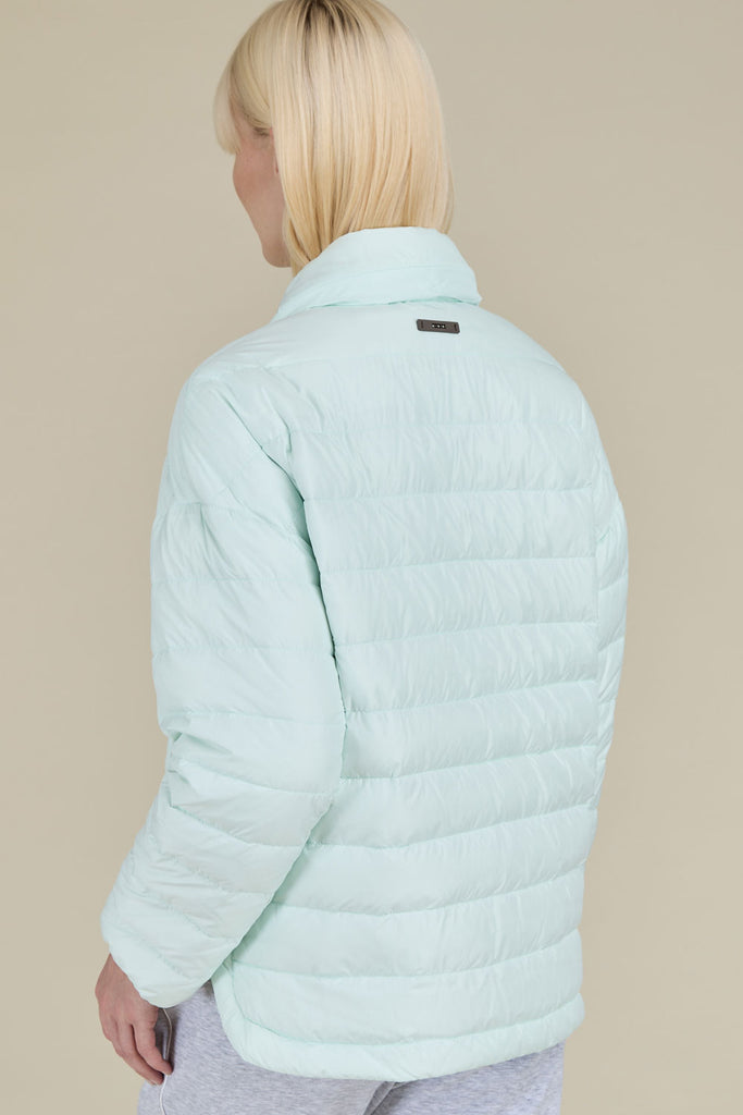 Oveshirt in soft peachskin microfibre with light goosedown fill  