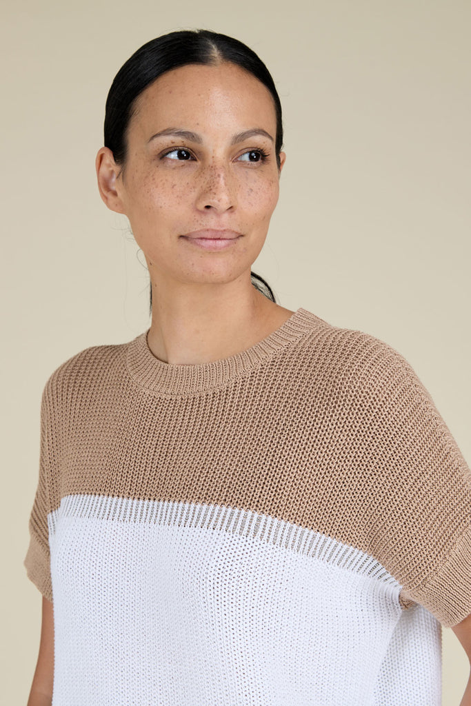 Short sleeve colour block sweater in pure cotton with bands of sparkling diamond cut chain  